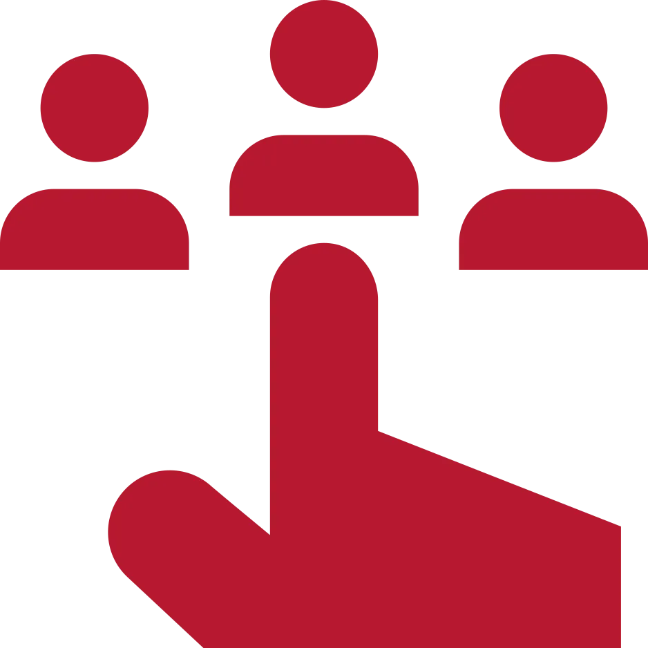 Rotes einer Hand, die mit dem Zeigefinger auf die mittlere von drei Personen zeigt.